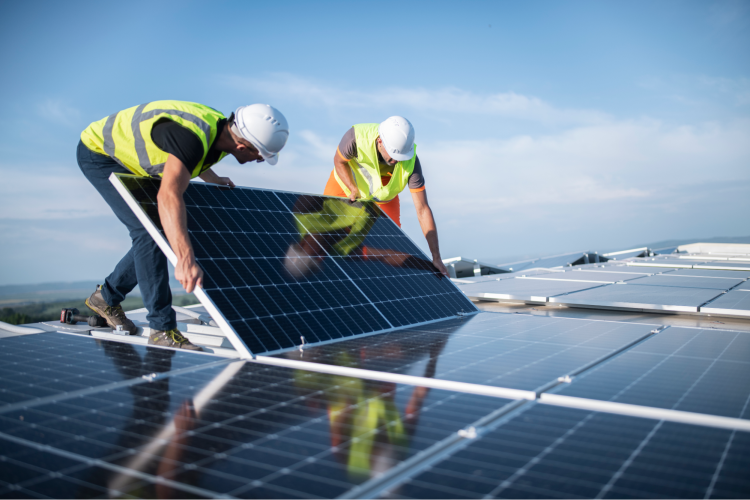 instalarea panourilor fotovoltaice